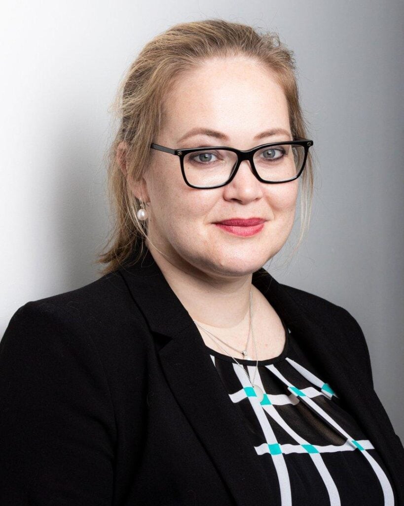 Dr Julia Crawford -